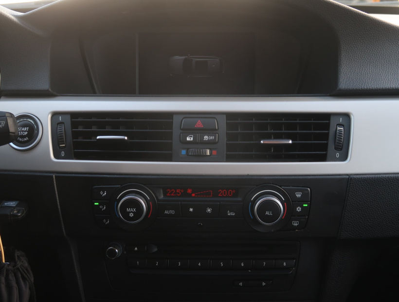 BMW 3, 2011