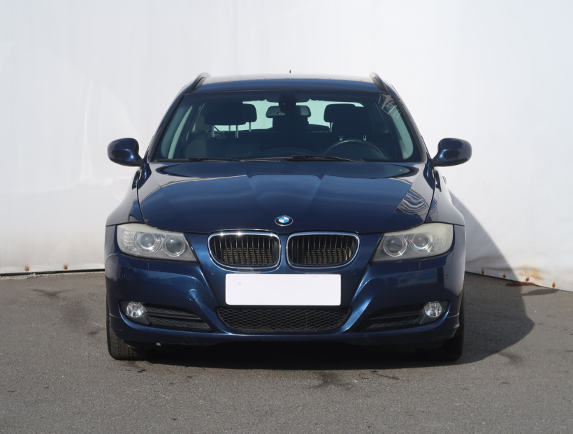 BMW 3, 2011
