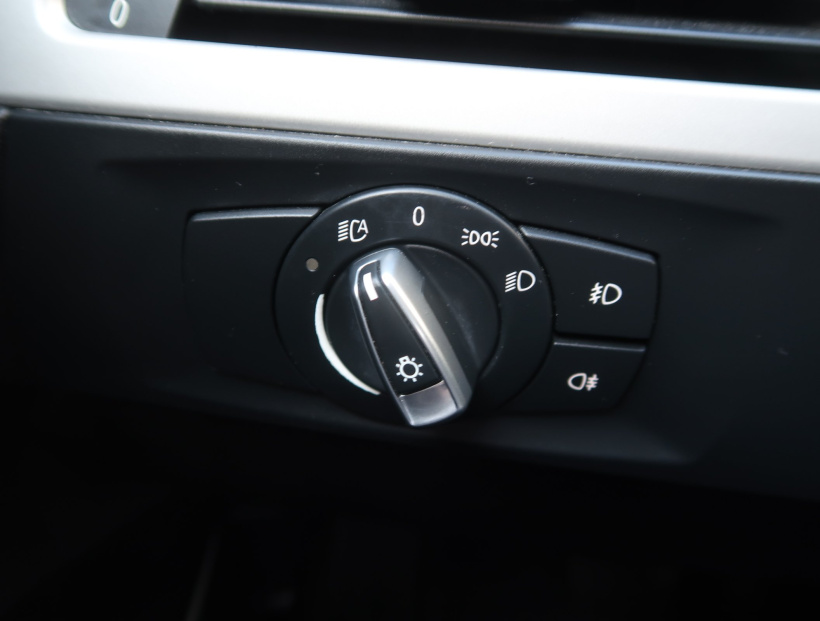 BMW 3, 2011