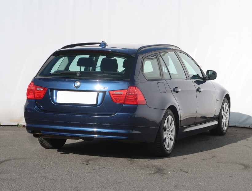 BMW 3, 2011