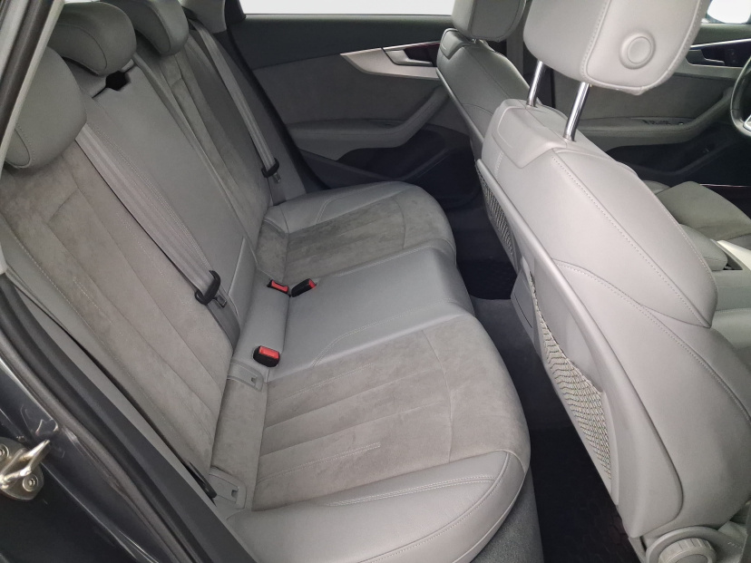 Audi A4, 2015