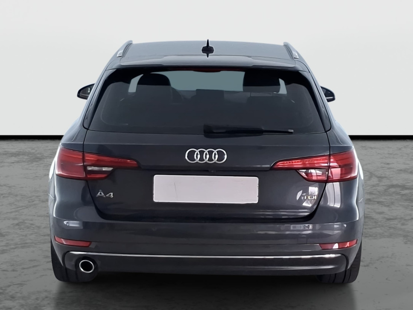Audi A4, 2015