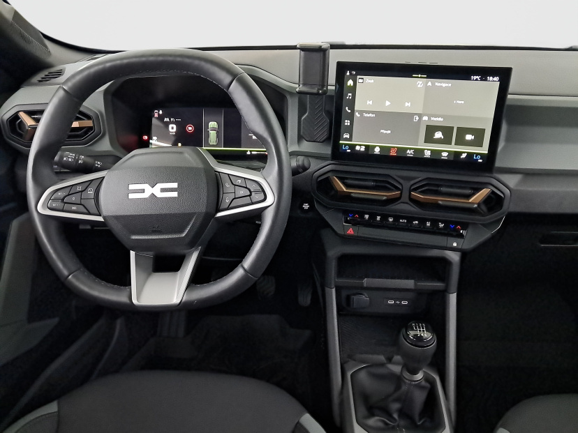 Dacia Bigster, 2025