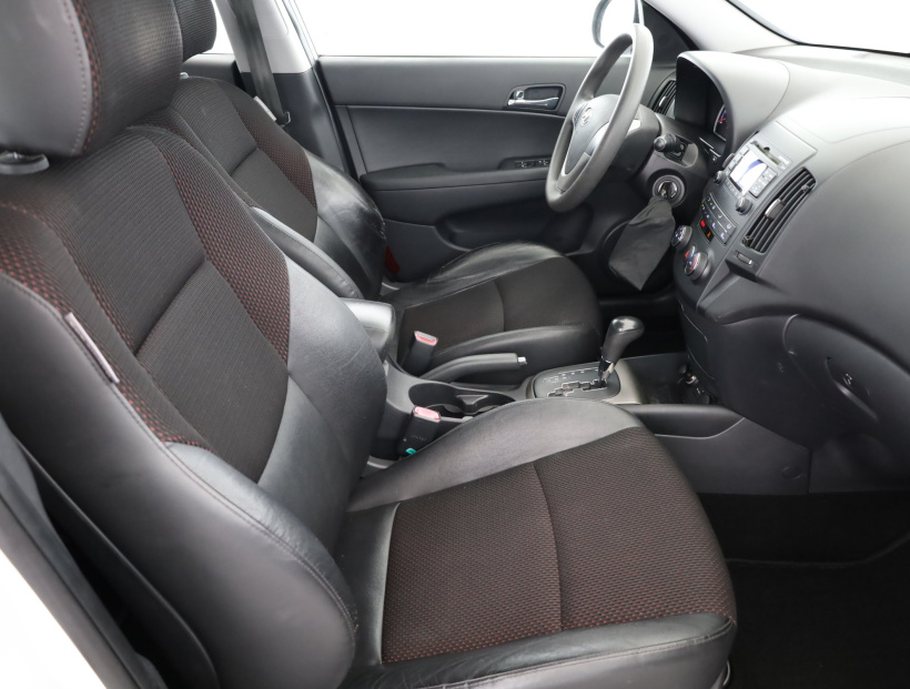 Hyundai i30, 2010