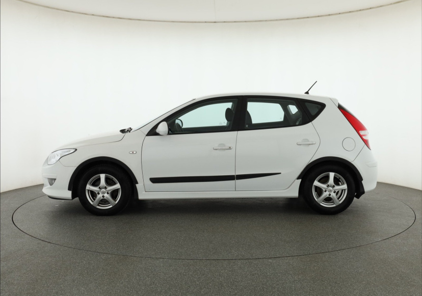 Hyundai i30, 2010