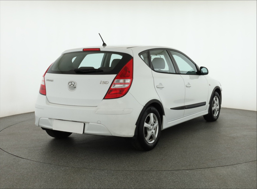 Hyundai i30, 2010