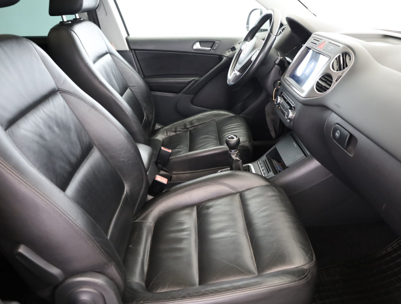 Volkswagen Tiguan, 2010