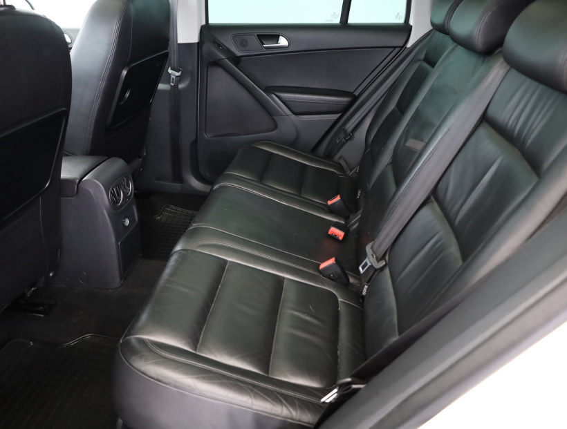 Volkswagen Tiguan, 2010