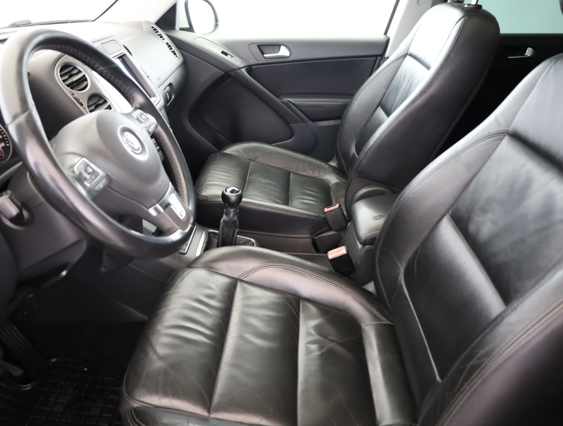 Volkswagen Tiguan, 2010