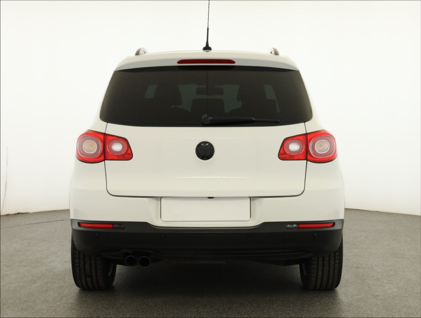 Volkswagen Tiguan, 2010