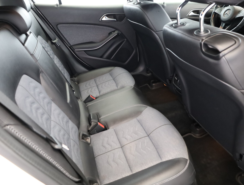 Mercedes-Benz GLA, 2018