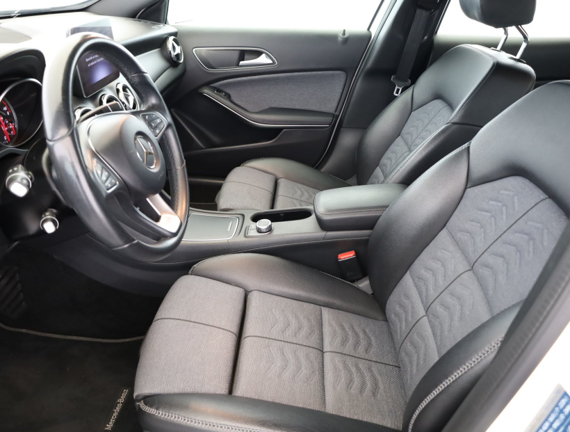 Mercedes-Benz GLA, 2018