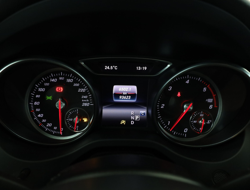 Mercedes-Benz GLA, 2018