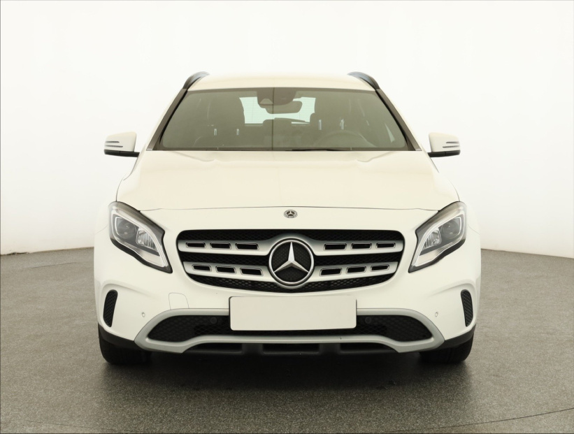 Mercedes-Benz GLA, 2018