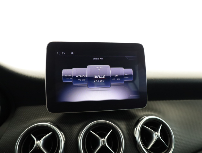 Mercedes-Benz GLA, 2018
