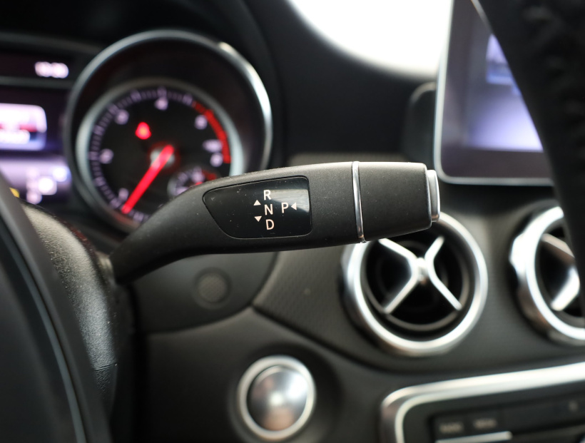 Mercedes-Benz GLA, 2018