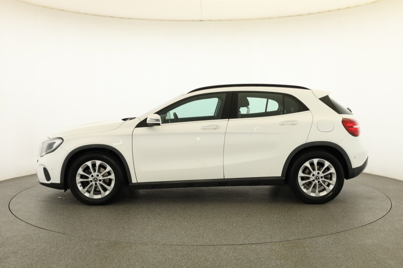 Mercedes-Benz GLA, 2018