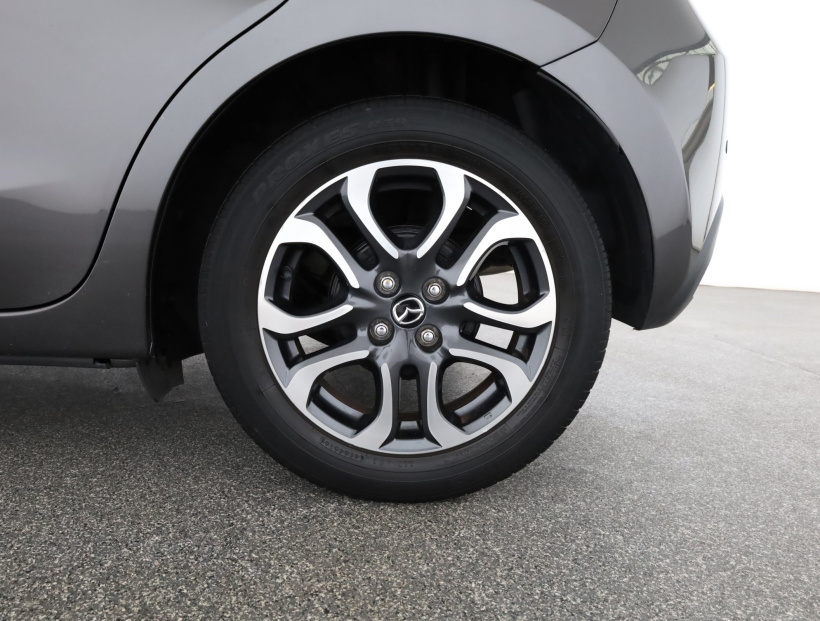 Mazda 2, 2017
