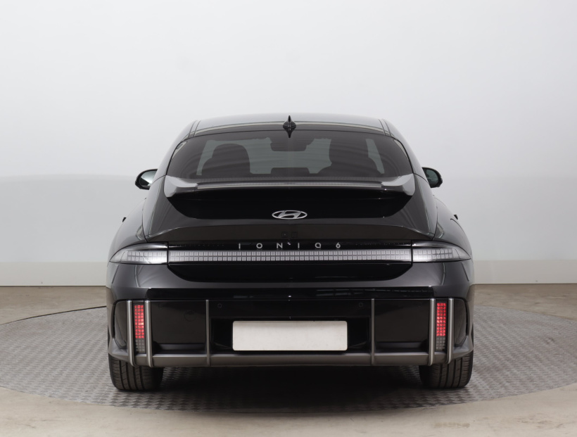 Hyundai Ioniq 6, 2023