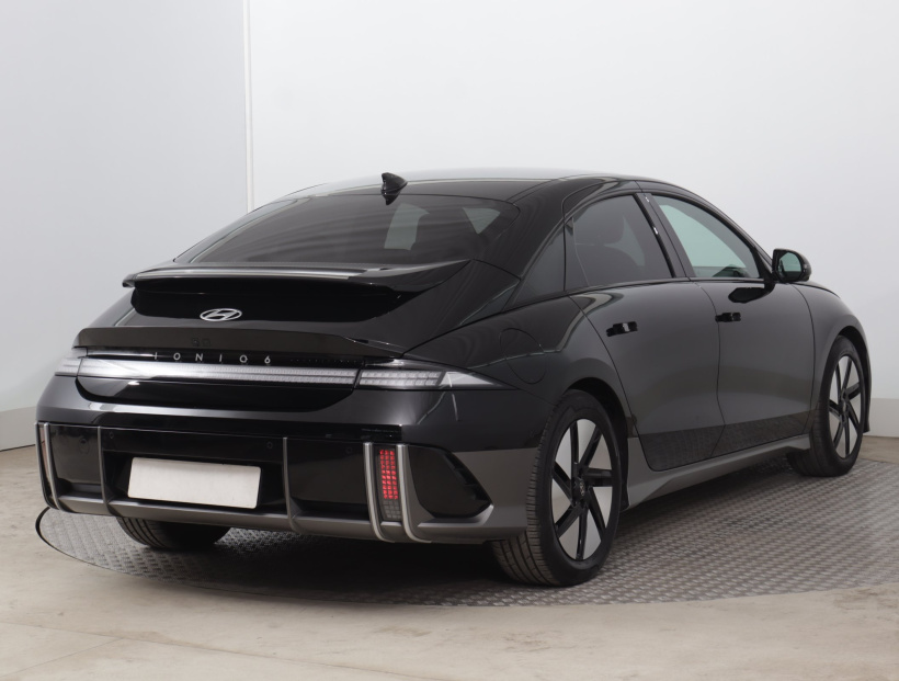 Hyundai Ioniq 6, 2023