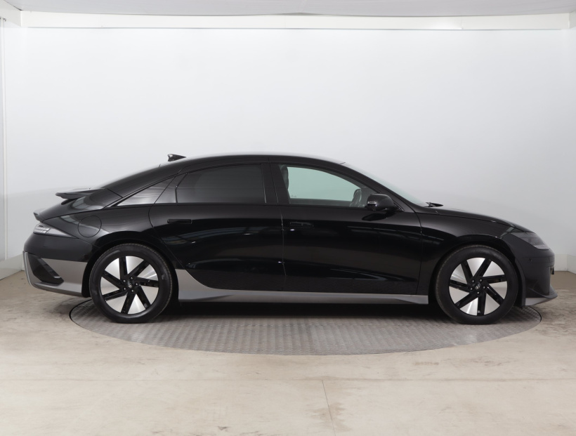 Hyundai Ioniq 6, 2023