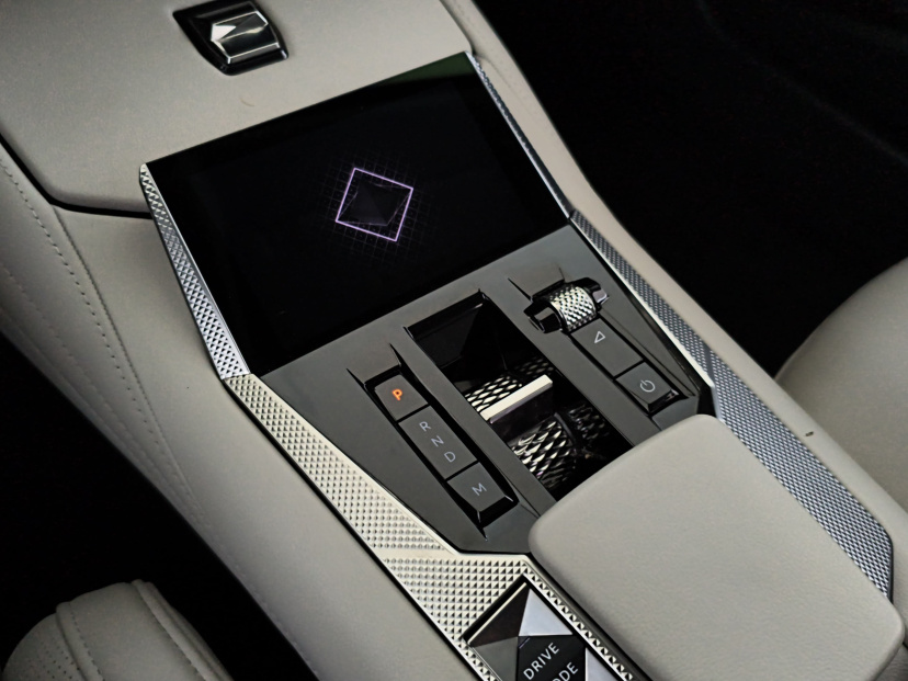 DS 4, 2022