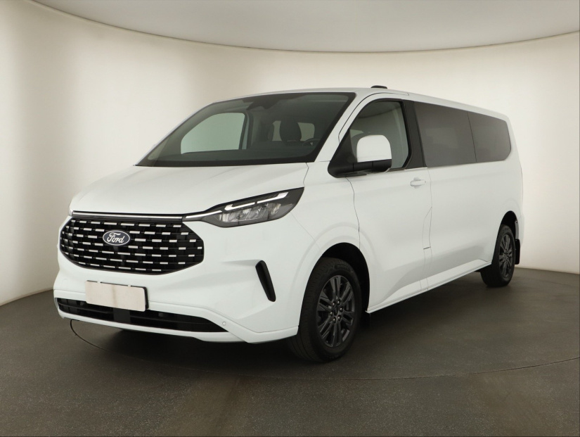 Ford Tourneo Custom, 2024