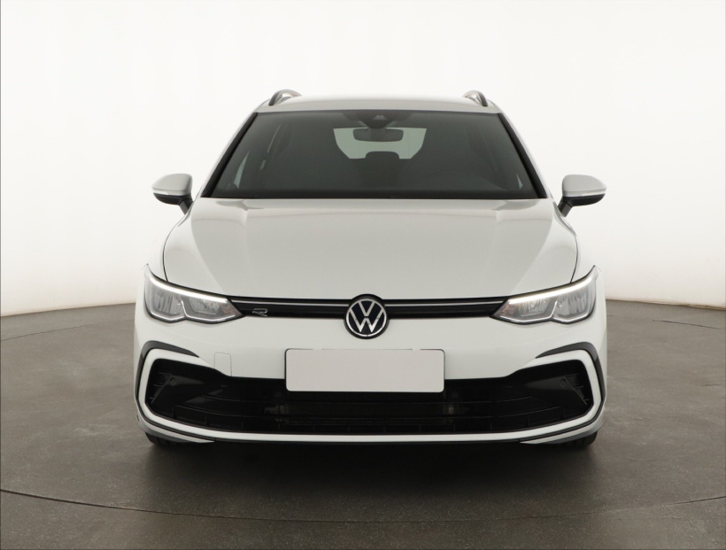 Volkswagen Golf, 2022