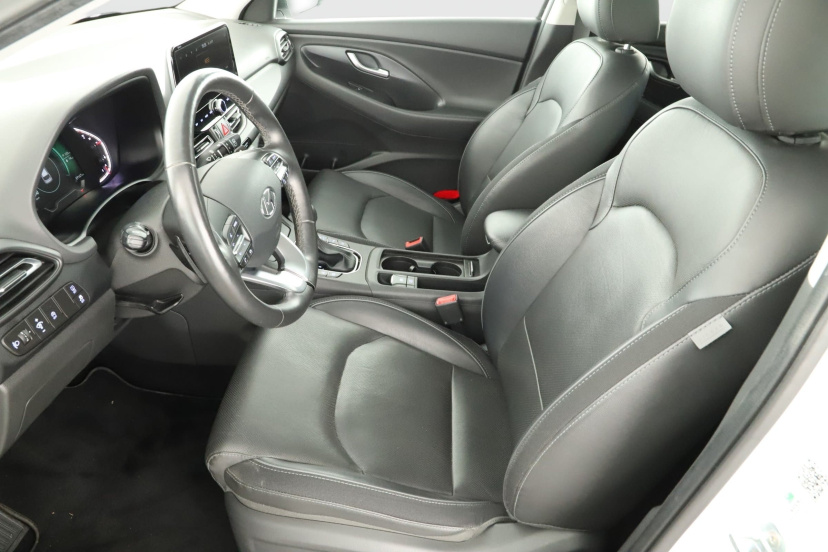 Hyundai i30, 2021