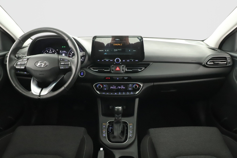 Hyundai i30, 2023