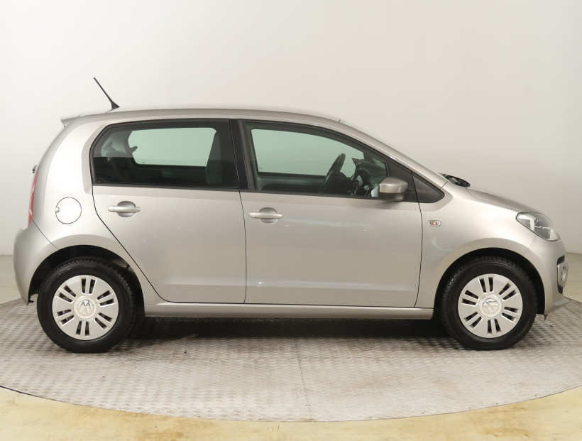 Volkswagen Up!, 2016