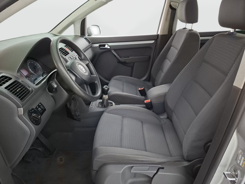 Volkswagen Touran, 2004