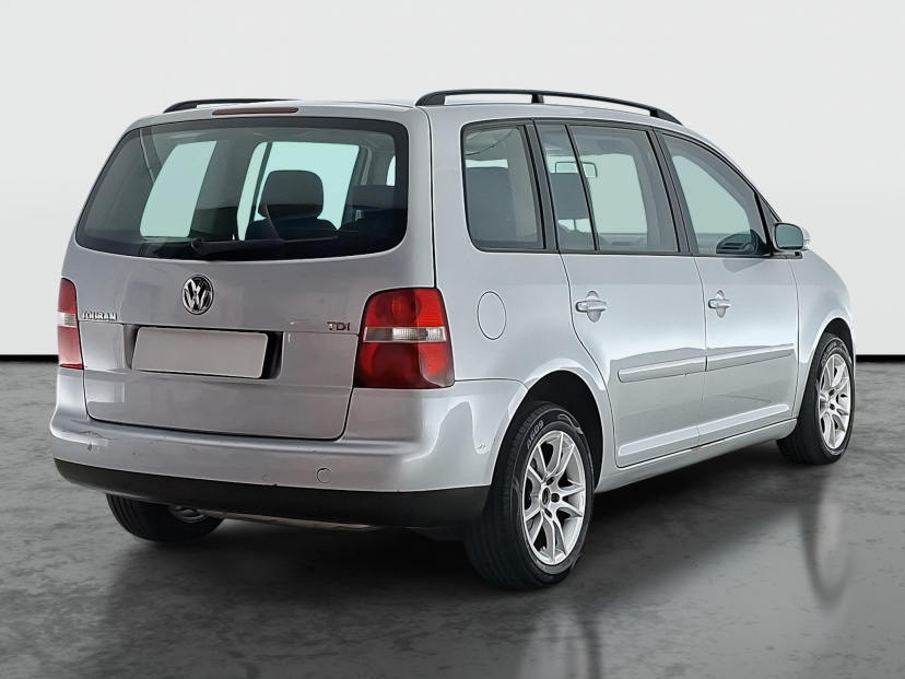 Volkswagen Touran, 2004