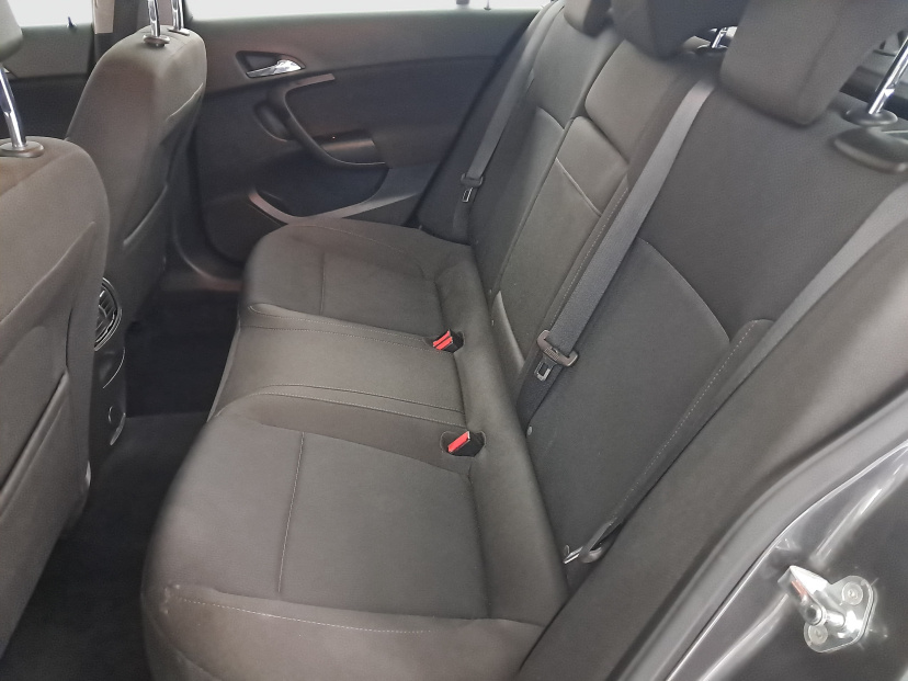 Opel Insignia, 2010