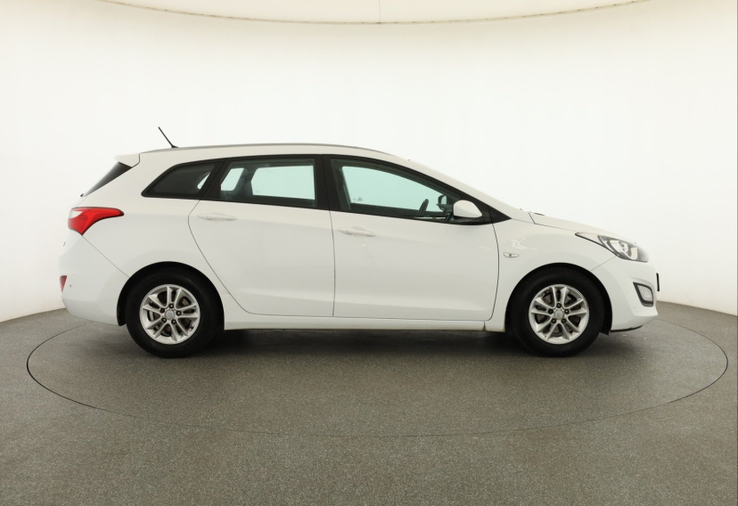 Hyundai i30, 2015