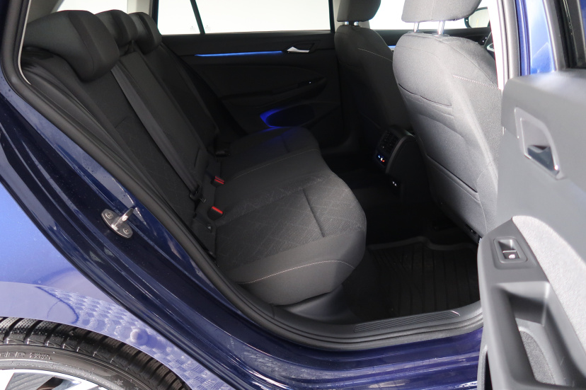 Volkswagen Golf, 2024