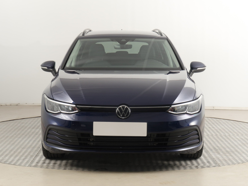 Volkswagen Golf, 2024