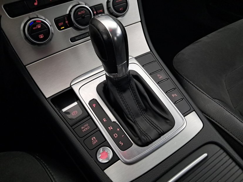 Volkswagen Passat, 2013