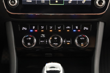 Škoda Superb - 2022