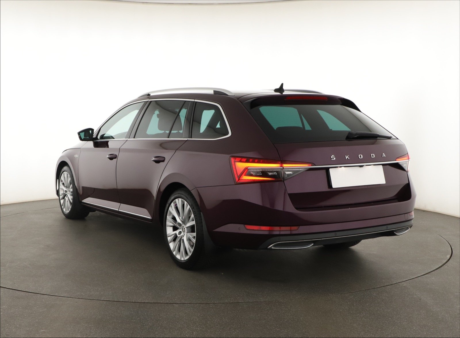Škoda Superb - 2022