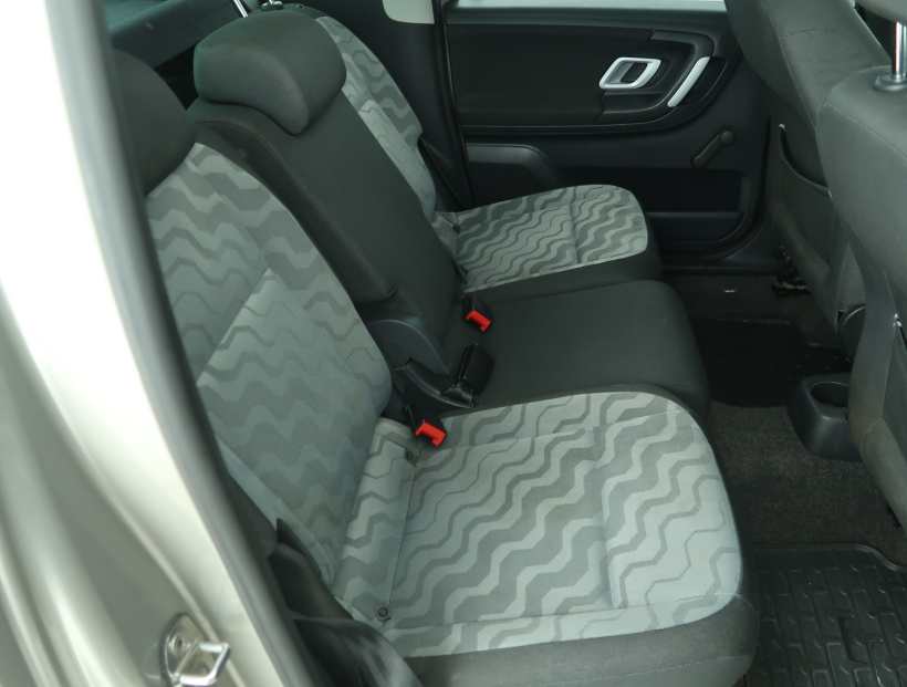 Škoda Roomster, 2008