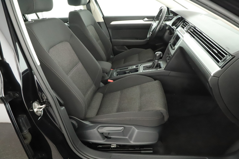Volkswagen Passat, 2016