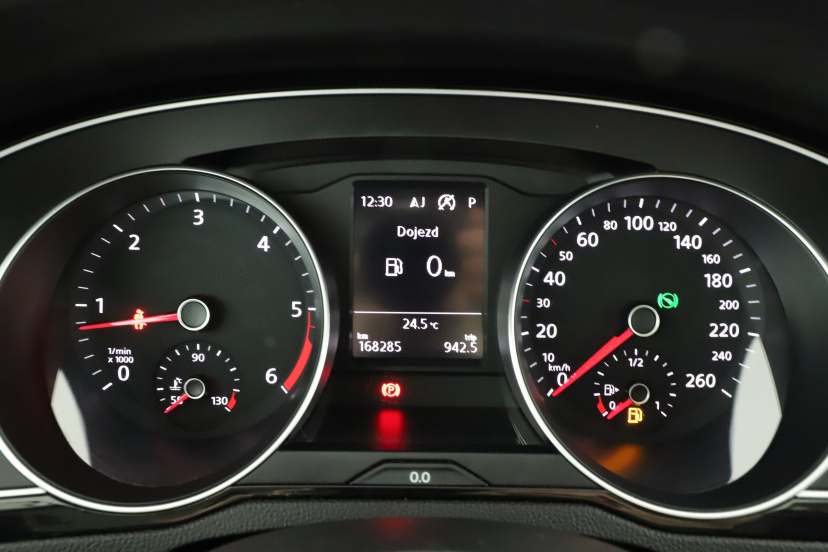 Volkswagen Passat, 2016