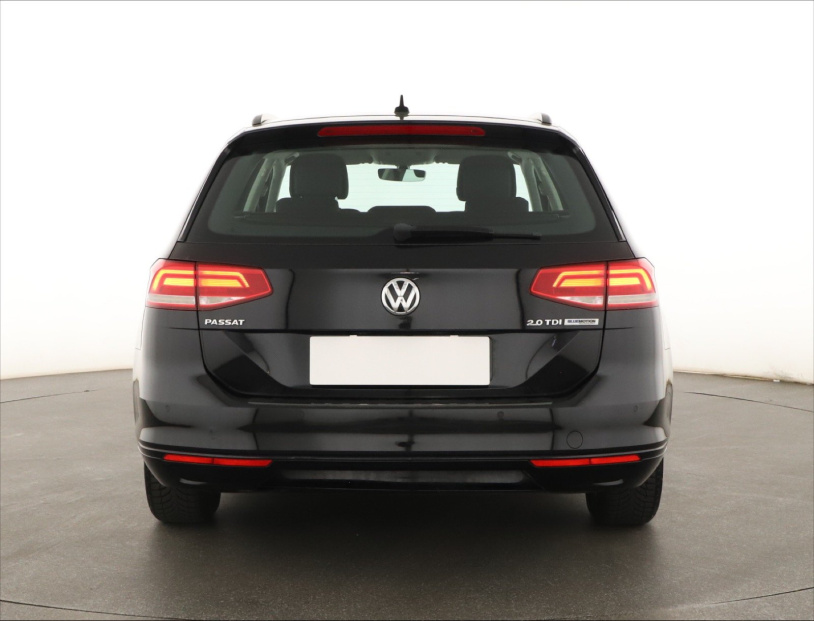 Volkswagen Passat, 2016