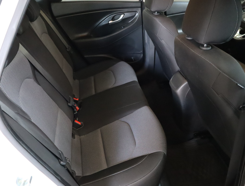 Hyundai i30, 2022