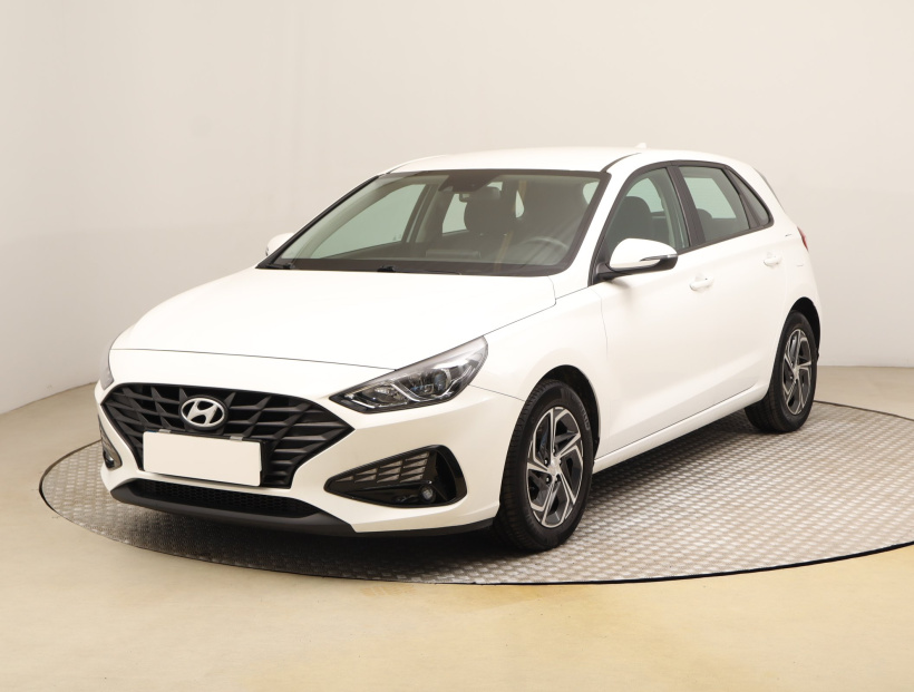Hyundai i30, 2022