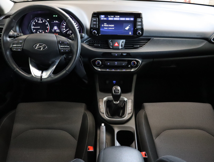 Hyundai i30, 2022