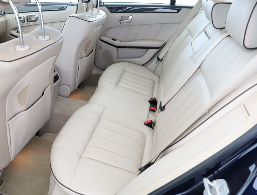 Mercedes-Benz E, 2013
