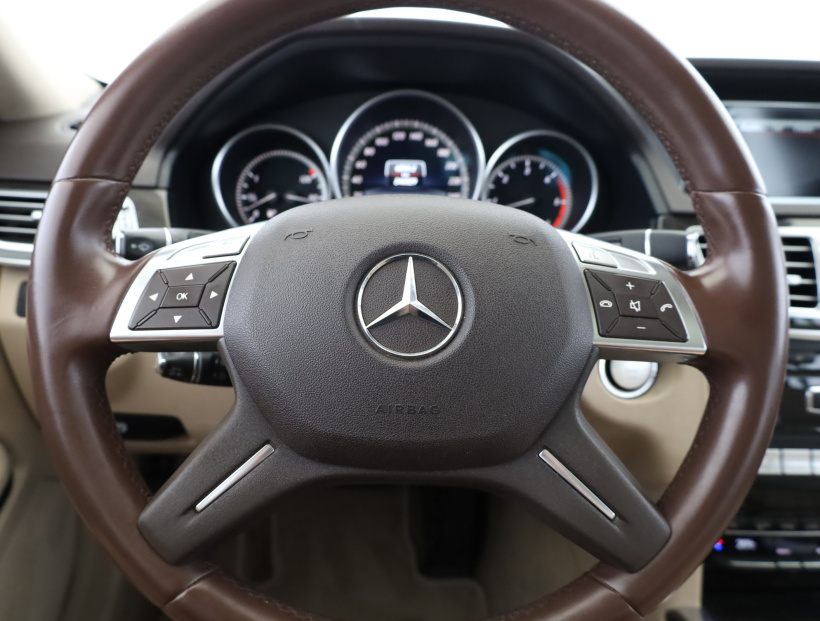 Mercedes-Benz E, 2013