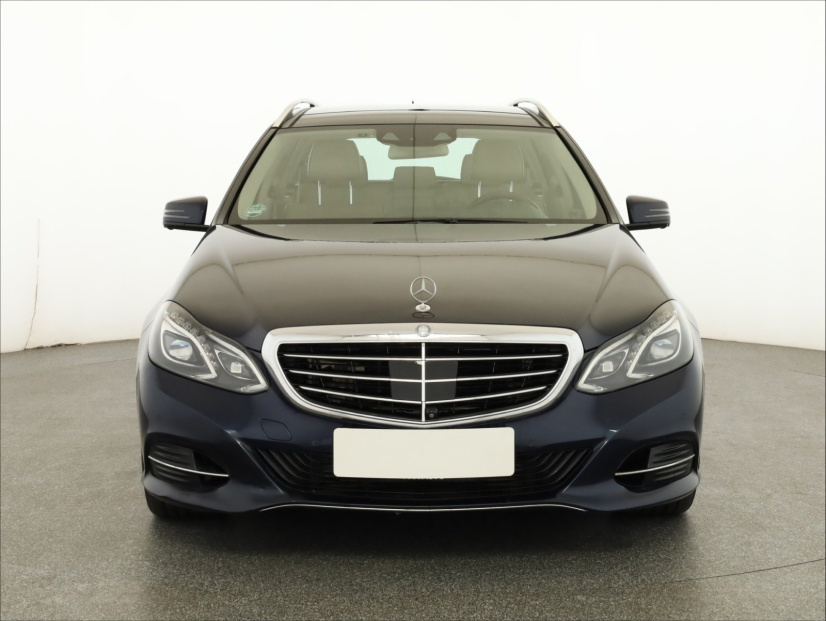 Mercedes-Benz E, 2013